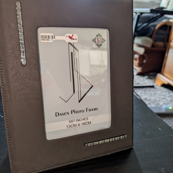 Faux Leather 5x7 Frame - Picture 3 of 4